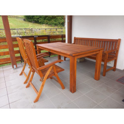 Zahradní stůl Modern z teakového dřeva