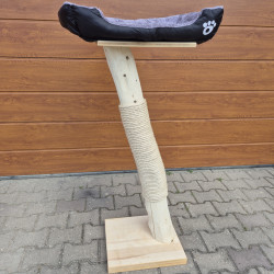 Škrabadlo pro kočky s pelíškem - Max