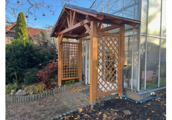 Dřevěn&aacute; mř&iacute;ž do pergoly nebo z&aacute;stěny