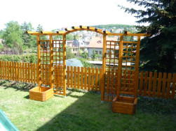 Samostojná zahradní pergola