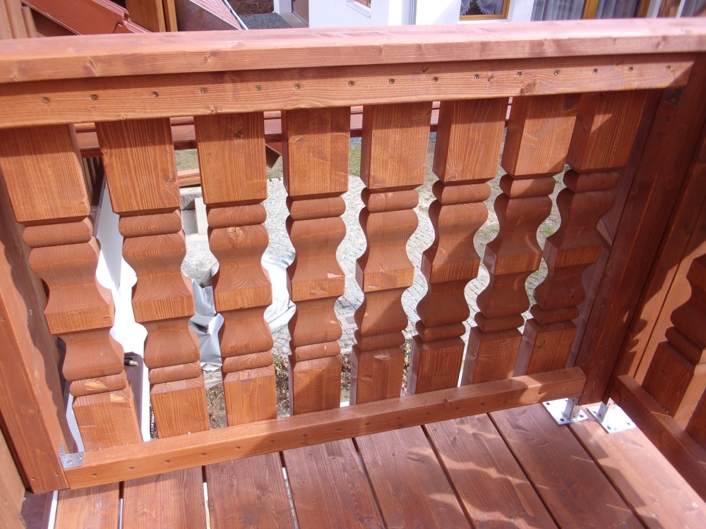 kotvení balkonových sloupků