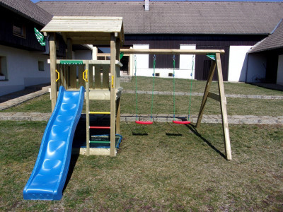 Výroba a montáž dětského hřiště Casa s přídavným modulem 2-Swing Frame