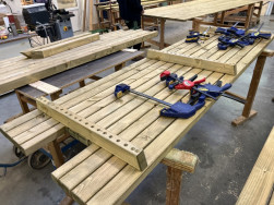 Výroba dřevěného stolu do odpočívadla