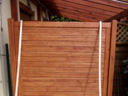 Zakončení plotových sloupků v horní části  jsme provedli ve tvaru špičky, je to lepší ochrana plochy proti dešťové vodě