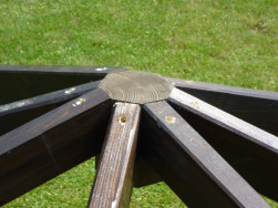 Detail sesazení střešních krokví ke středové hrotnici