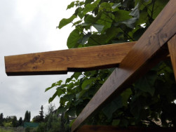 Úprava střešního ráhna - výřez pro osazení na ráhno průběžné