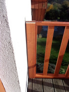 Kování původního balkonu jsme ve zdi zpevnili pomocí chemické kotvy