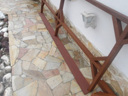 Z&aacute;bradl&iacute; k l&aacute;vce předmontovan&eacute; na na&scaron;&iacute; truhl&aacute;rně