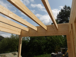 Př&iacute;prava pro zastře&scaron;en&iacute; venkovn&iacute; terasy