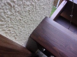 Balkonové madlo vyrobené přesně na míru ode zdi ke zdi