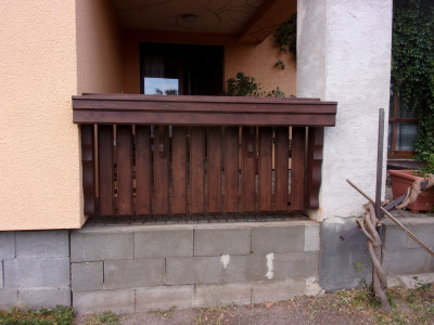 Balkonové zábradlí na míru – elegantní řešení truhlářů z Tachlovic