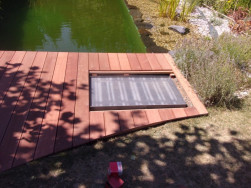 Souč&aacute;st&iacute; mola je &scaron;achta pro vodn&iacute; filtraci