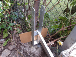 Př&iacute;prava kovov&eacute;ho &uacute;chytu k zabetonov&aacute;n&iacute;