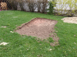 Podklad připraven&yacute; pod dětskou hern&iacute; věž