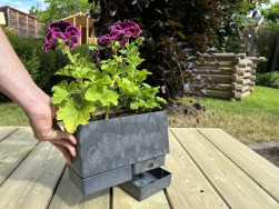 Truhl&iacute;k Flexi Element nahoře s mu&scaron;k&aacute;tem, dole s miskou