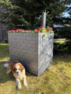 V rohu je z&aacute;stěna z Flexi truhl&iacute;ků dokonale prov&aacute;zan&aacute; a proto je i stabiln&iacute; a pevn&aacute;