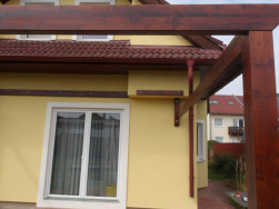 Detail spojen&iacute; stojky a př&iacute;čn&eacute;ho r&aacute;hna