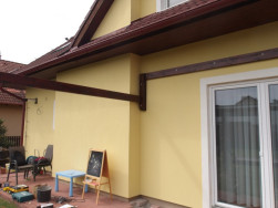 Hotov&aacute; dřevěn&aacute; pergola bude m&iacute;t rozměry t&eacute;měř 5 x 5 metrů