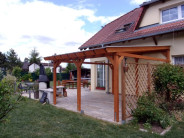 pergola-s-ozdobnou-mrizi