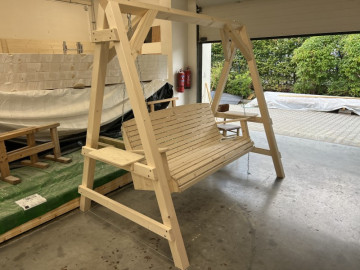 Prototyp zahradní houpačky pro dospělé i děti