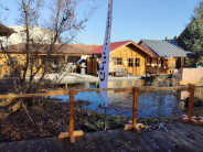 Jednotlivé části zábradlí byly pospojovány vruty se zápustnou hlavou